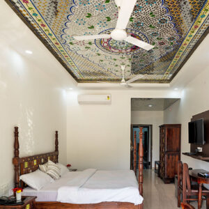 private-room-1 Suite Room